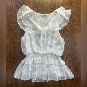 DO+BE women’s white top